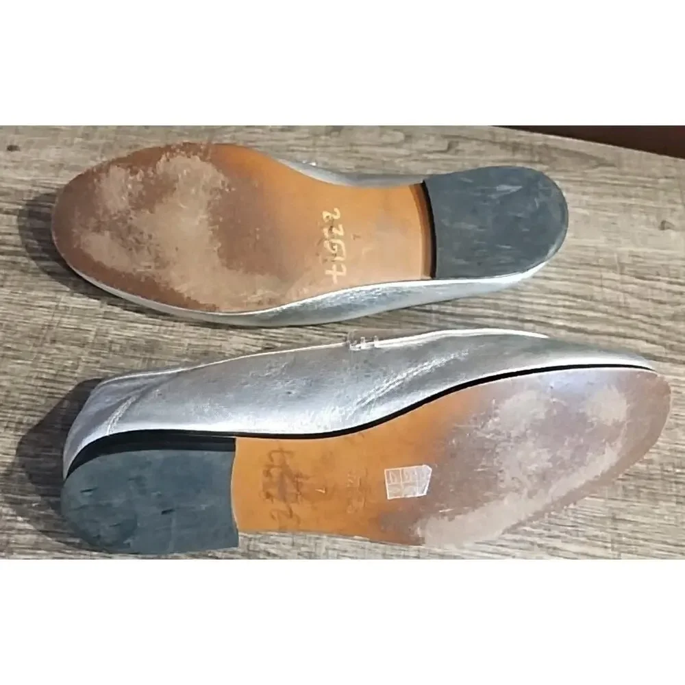 Coach Mary Lockup Silver Slip On Loafer Designer Shoes Womens Size 7 Leather - Picture 8 of 10